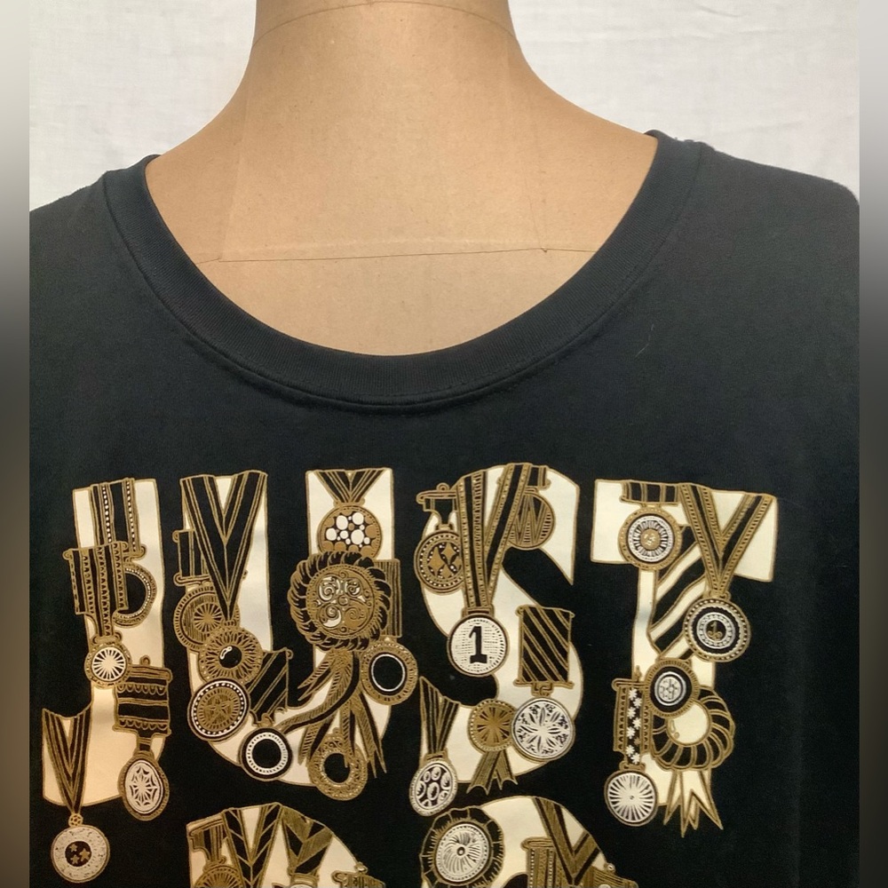 Boys' L Nike Lightweight Black And Gold Medal Print "Just Do It" Dri-FIT T-Shirt - Picture 4 of 8